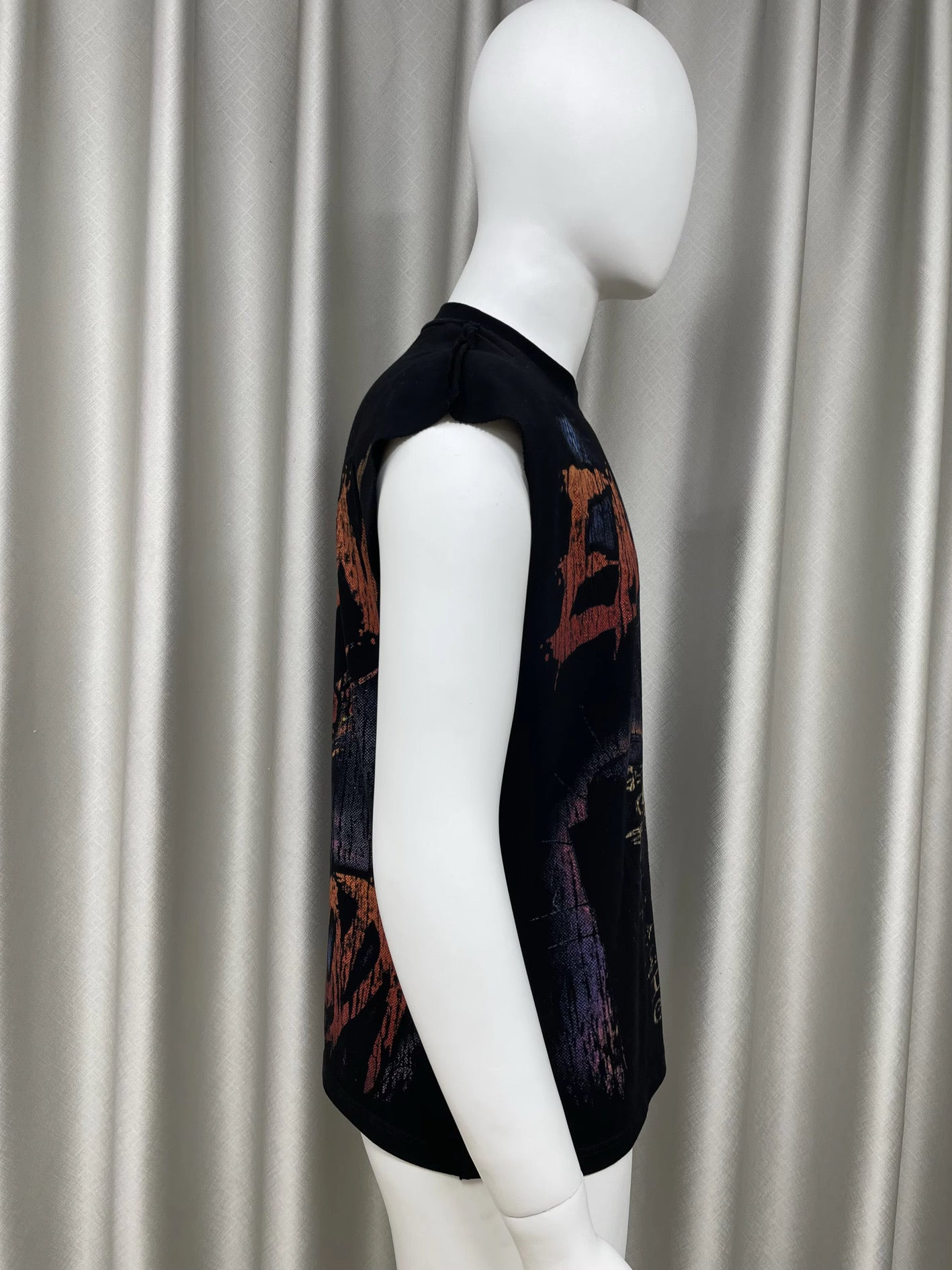 Jason Sleeveless Tee